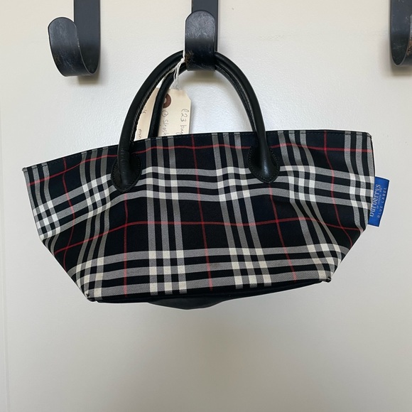 Vintage RARE Blue Label Burberry Bag| Black&Red - Picture 7 of 8